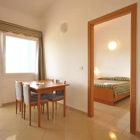 Appartement Kazela *